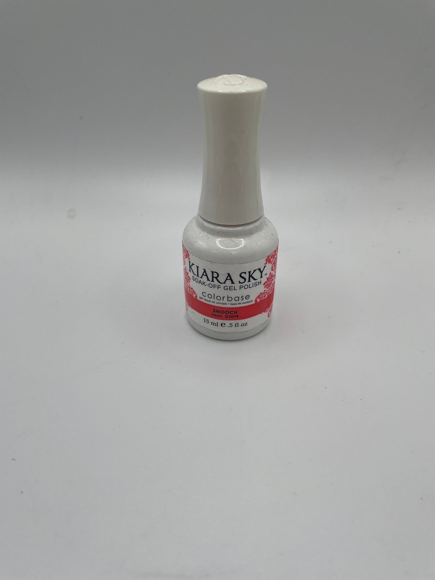 Kiara Soak off Gel Nail Polish 15ml Smooch