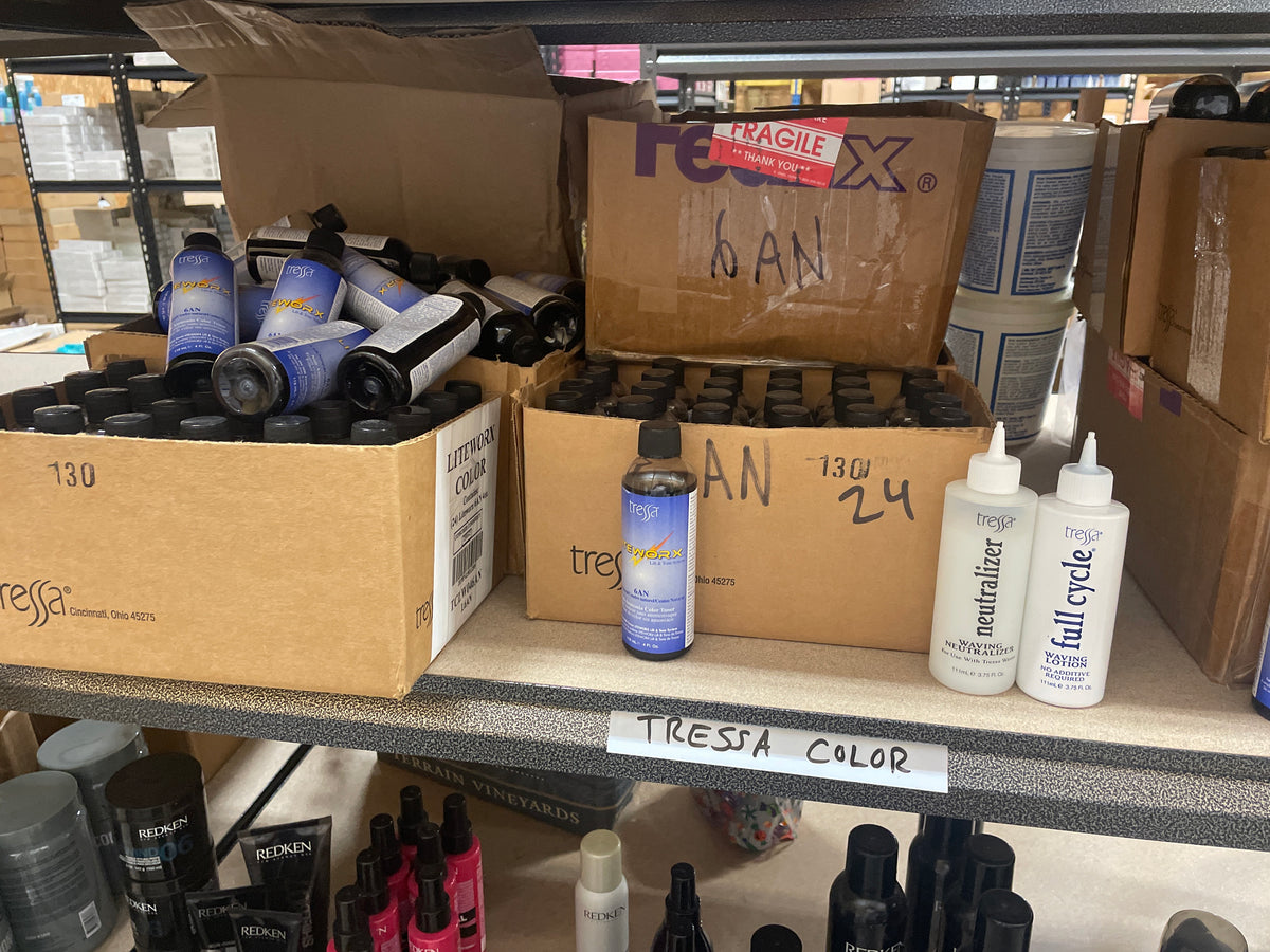 1 Lot of Tressa Liteworx Hair Color and Power Lifting Powder