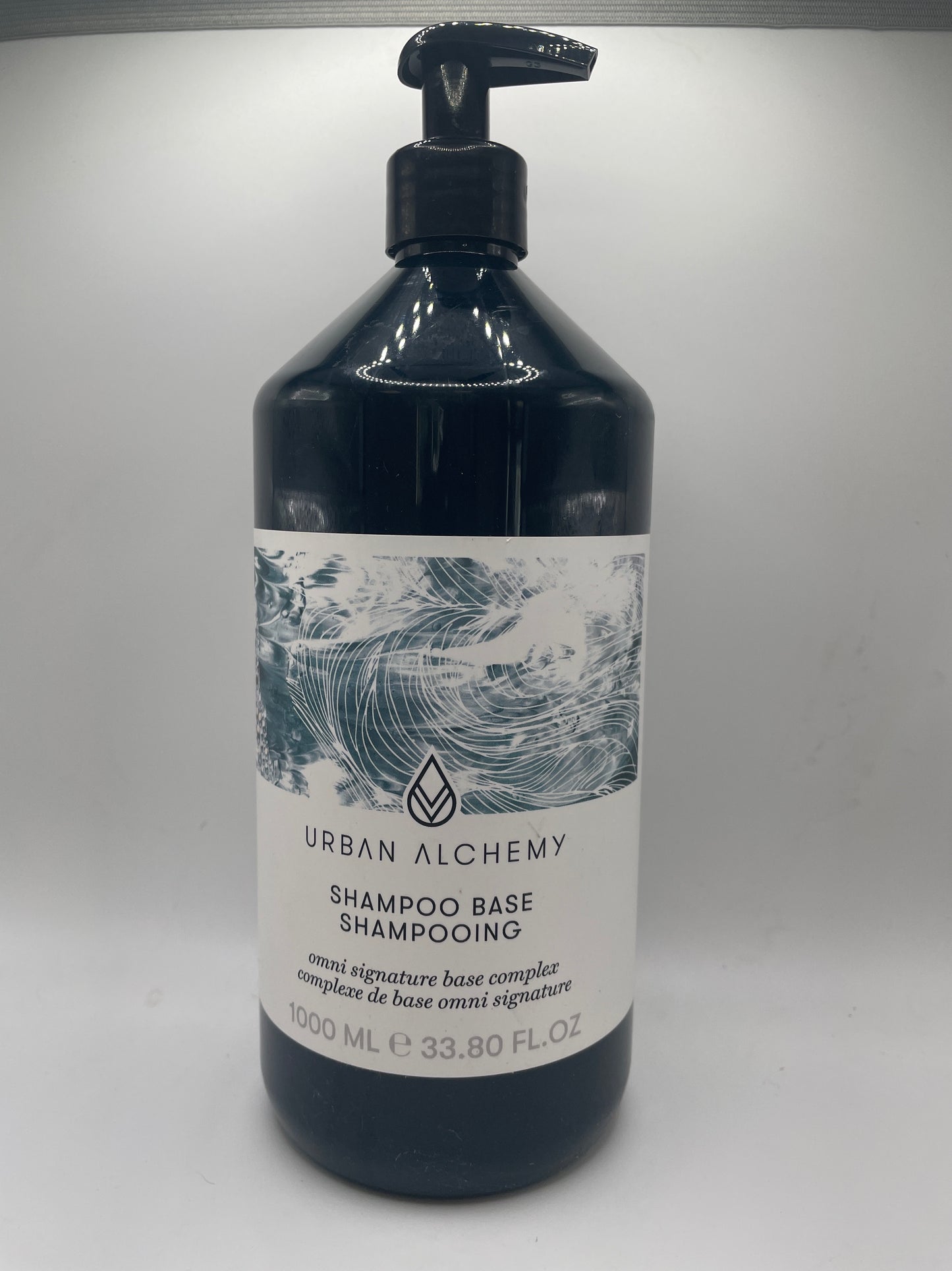 Urban alchemy Shampoo Base 33.80 oz.